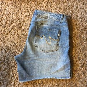 Lei denim distressed shorts